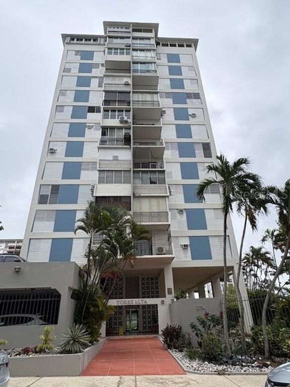 Image 1 of property listing at 274 CALLE URUGUAY COND TORRE ALTA 803, Hato Rey, PR 00917