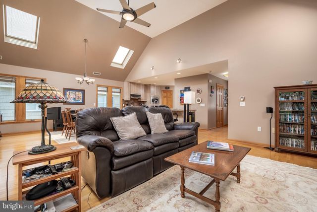 13 CALIFORNIA AVE, Milton, DE 19968