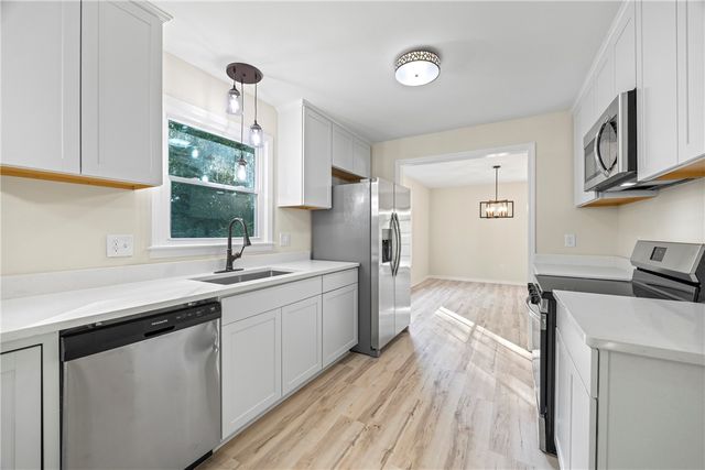 323 Lake Forest Circle, Anderson, SC 29625