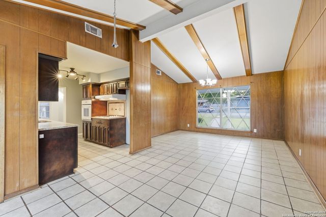 114 Beechwood, Universal City, TX 78148