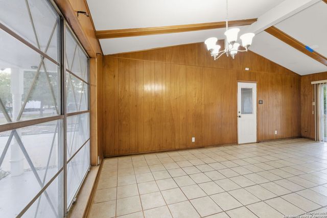 114 Beechwood, Universal City, TX 78148