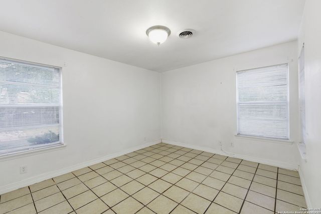 114 Beechwood, Universal City, TX 78148