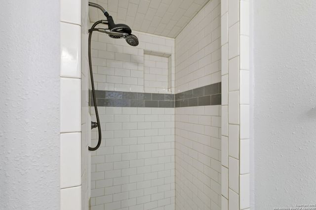 114 Beechwood, Universal City, TX 78148