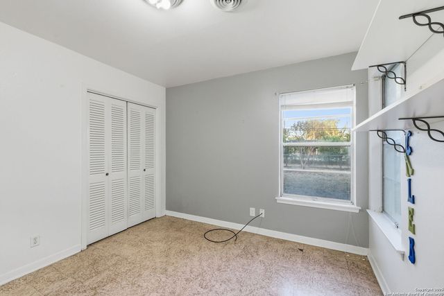 114 Beechwood, Universal City, TX 78148