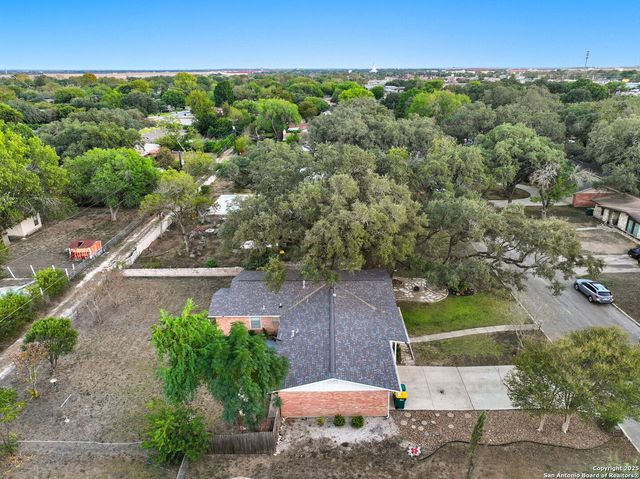 114 Beechwood, Universal City, TX 78148