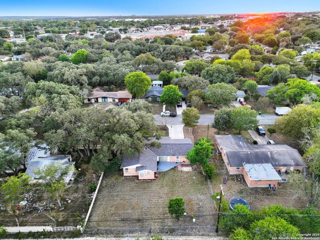 114 Beechwood, Universal City, TX 78148