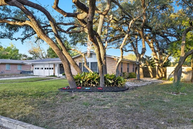 114 Beechwood, Universal City, TX 78148