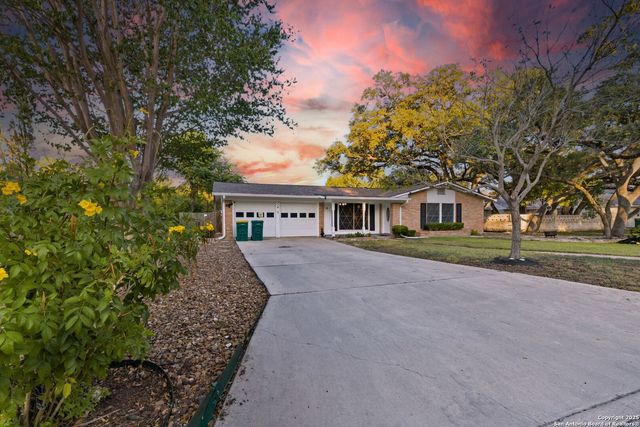 114 Beechwood, Universal City, TX 78148