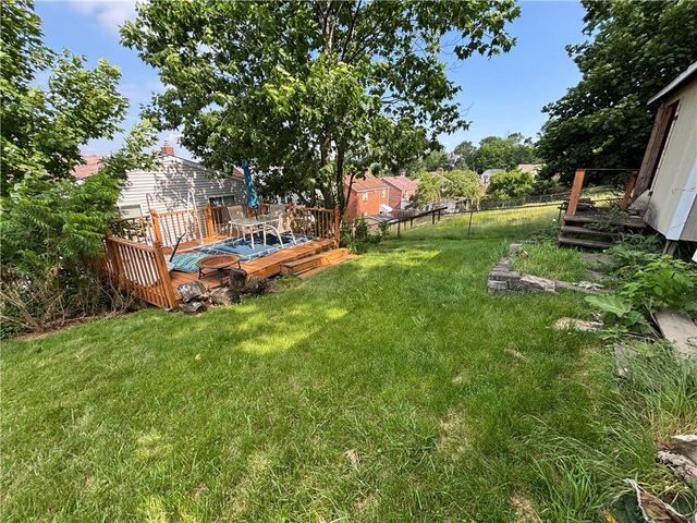 233 Fordyce St, Bon Air, PA 15210