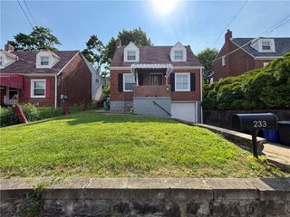 233 Fordyce St, Bon Air, PA 15210