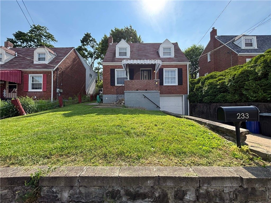 233 Fordyce St, Bon Air, PA 15210