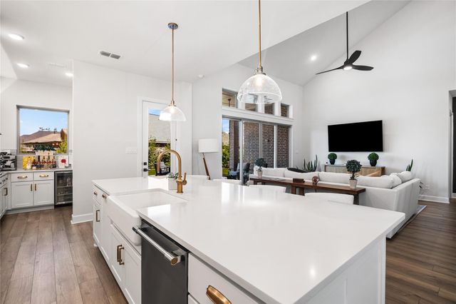 32437 Soaring Willow Way, Conroe, TX 77385