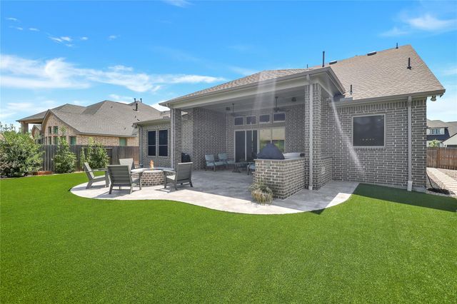 32437 Soaring Willow Way, Conroe, TX 77385