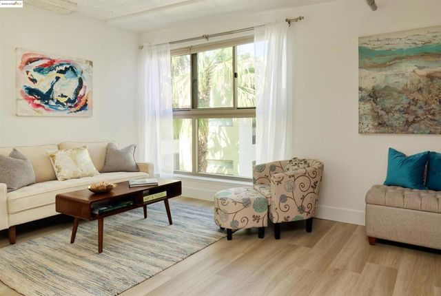 1201 Pine St 315, Oakland, CA 94607