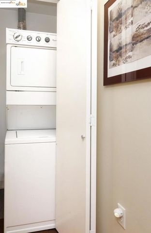 1201 Pine St 315, Oakland, CA 94607