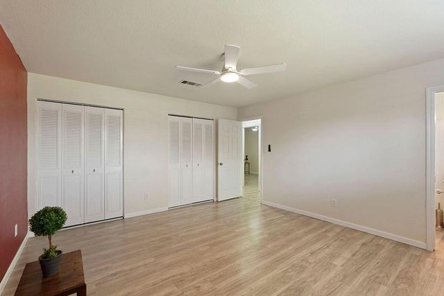 303 Vineyard Dr, Lodi, CA 95240