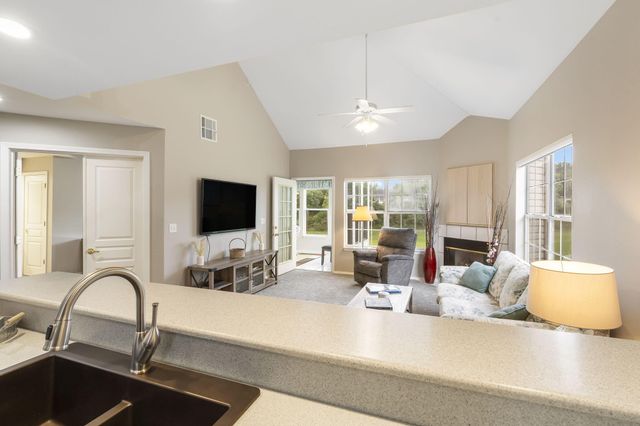 351 S Wildwood Drive S 6, Branson, MO 65616