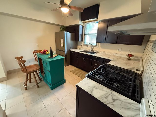 4019 Seward Street, Omaha, NE 68111