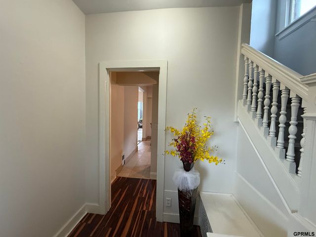 4019 Seward Street, Omaha, NE 68111