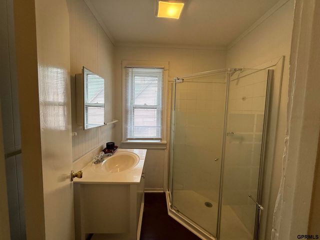 4019 Seward Street, Omaha, NE 68111