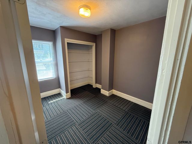 4019 Seward Street, Omaha, NE 68111