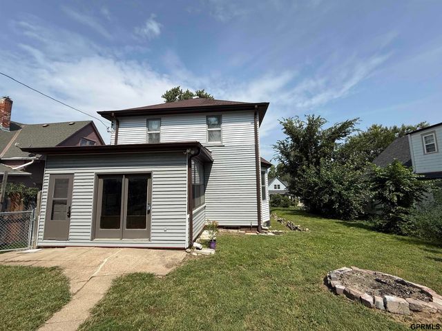 4019 Seward Street, Omaha, NE 68111