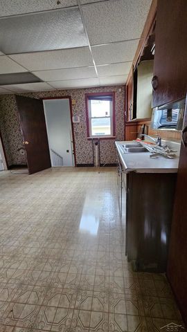2215 Lincoln Avenue, Saginaw, MI 48601