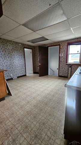 2215 Lincoln Avenue, Saginaw, MI 48601