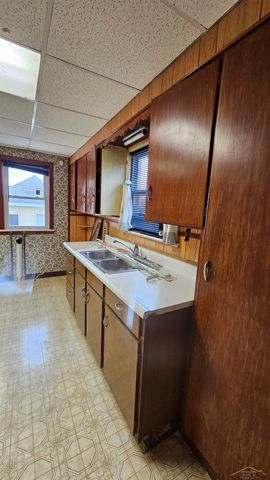 2215 Lincoln Avenue, Saginaw, MI 48601