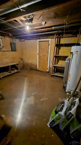 2215 Lincoln Avenue, Saginaw, MI 48601