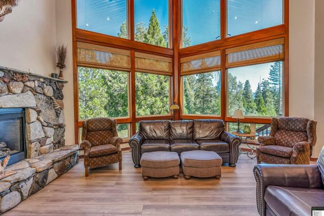 42389 Pinnacle Lane, Shaver Lake, CA 93664