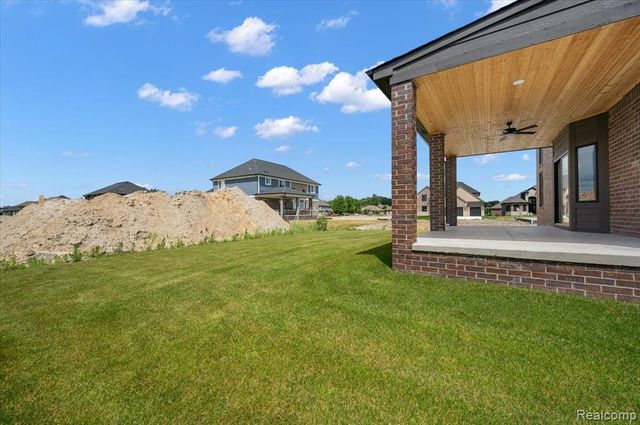 24611 Tribute Drive, Macomb, MI 48042