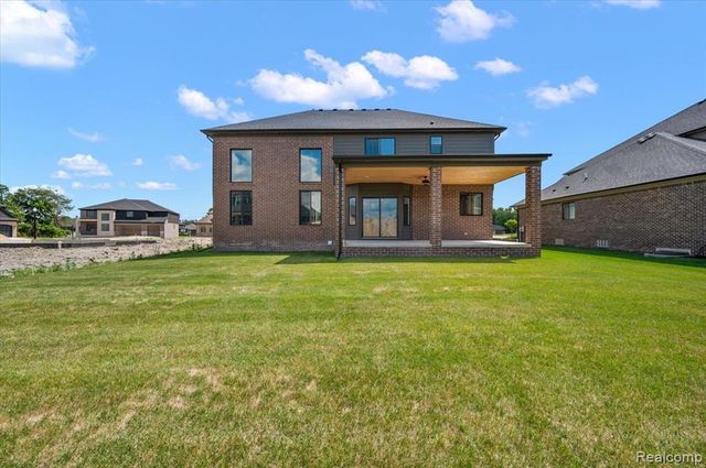 24611 Tribute Drive, Macomb, MI 48042