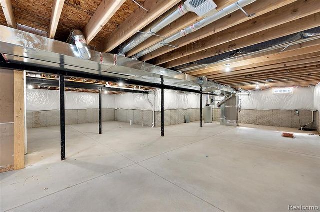 24611 Tribute Drive, Macomb, MI 48042