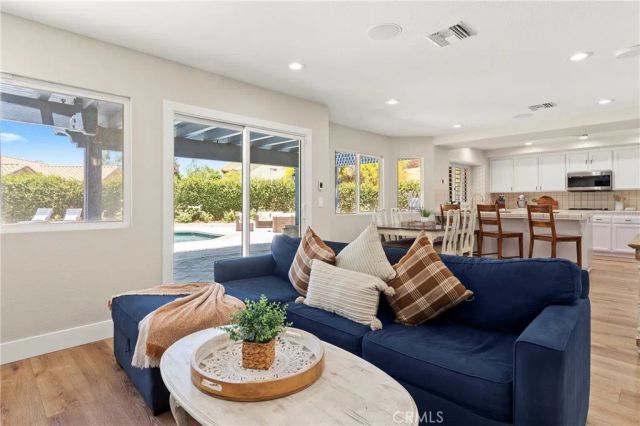 15605 Creekview Trail, Riverside, CA 92506