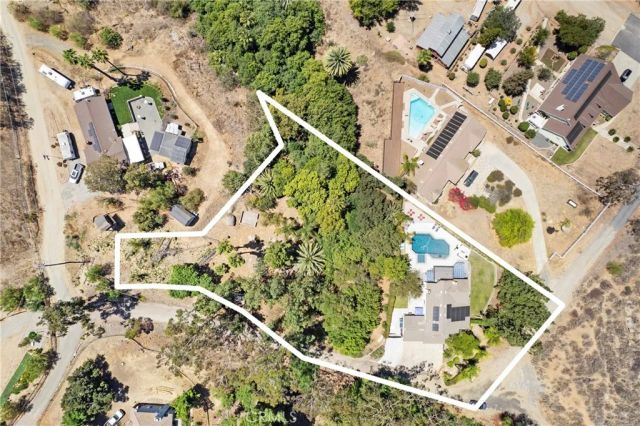 15605 Creekview Trail, Riverside, CA 92506