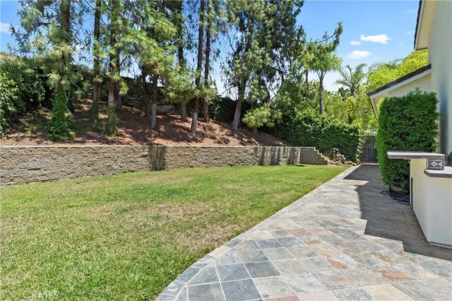 15605 Creekview Trail, Riverside, CA 92506