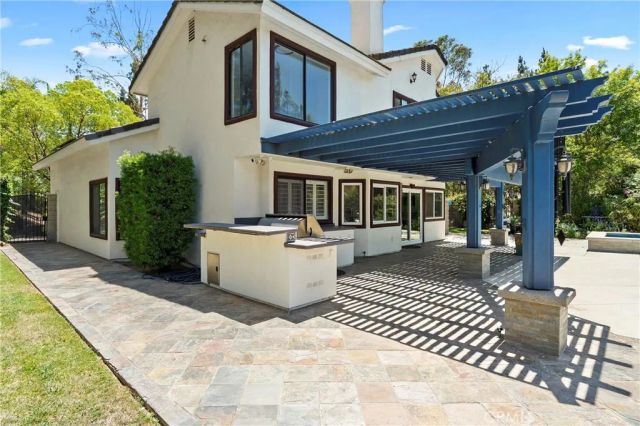 15605 Creekview Trail, Riverside, CA 92506