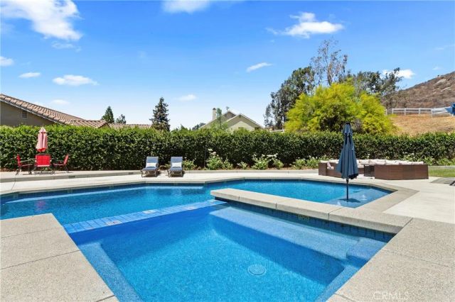 15605 Creekview Trail, Riverside, CA 92506