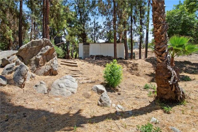 15605 Creekview Trail, Riverside, CA 92506
