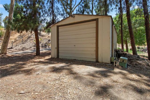 15605 Creekview Trail, Riverside, CA 92506