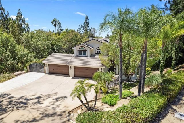 15605 Creekview Trail, Riverside, CA 92506