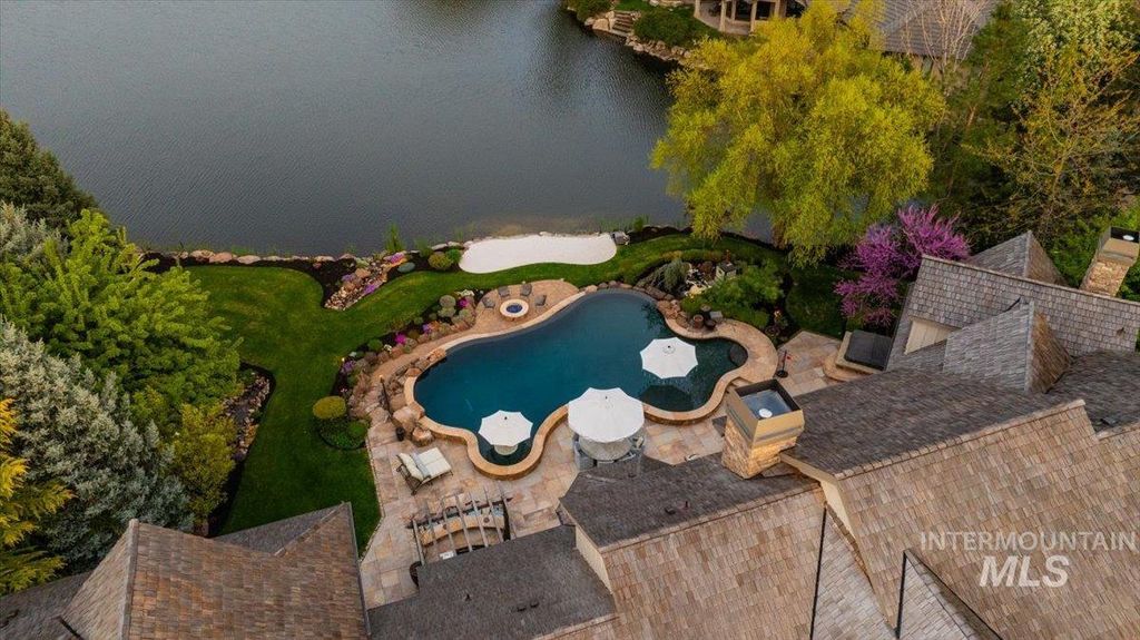 1122 W Two Rivers Lane, Eagle, ID 83616 photo 10