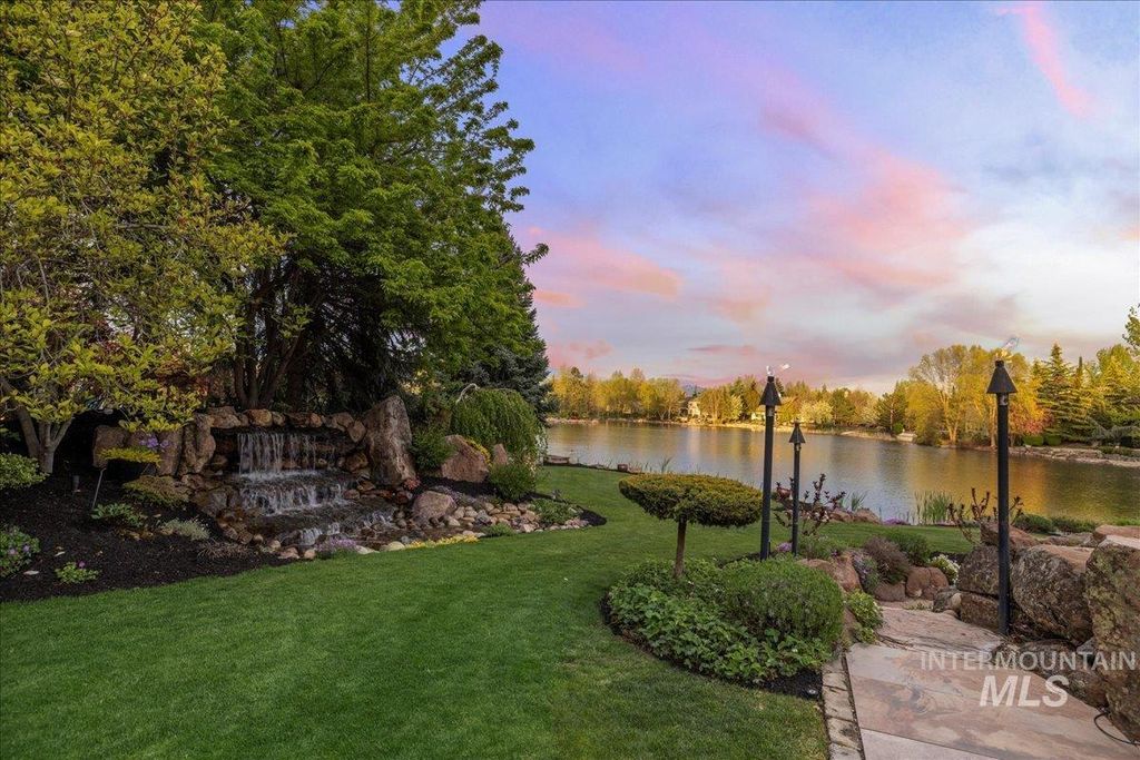 1122 W Two Rivers Lane, Eagle, ID 83616 photo 12