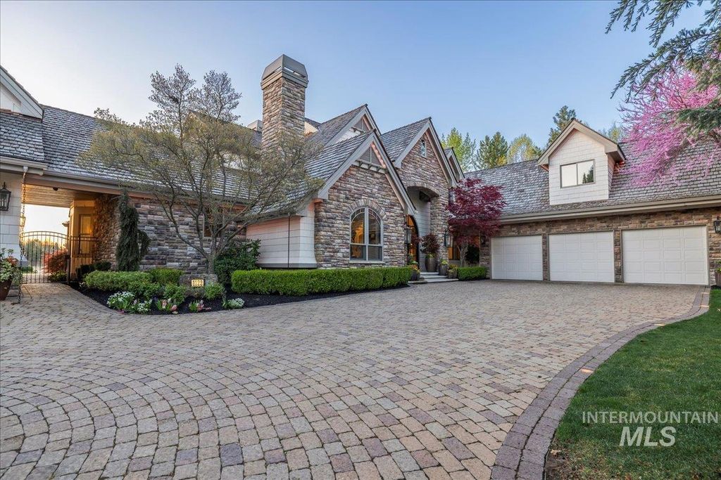 1122 W Two Rivers Lane, Eagle, ID 83616 photo 5