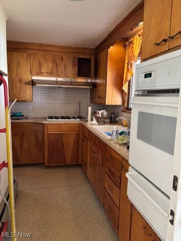 592 N Lincoln Avenue, Salem, OH 44460