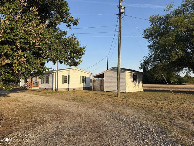 173 Lewis Iley Tew, Dunn, NC 28334