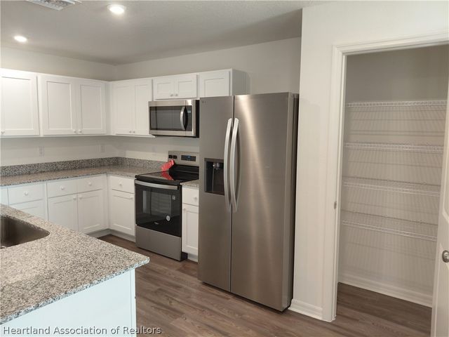 1276 Stone Ridge Circle, Sebring, FL 33872