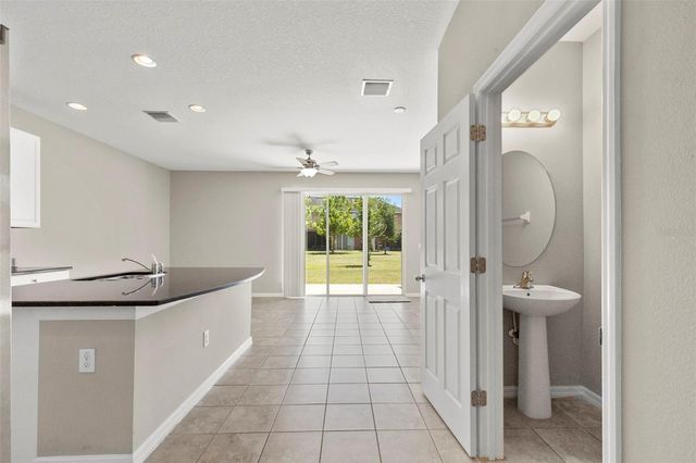 7060 WOODCHASE GLEN DRIVE, Riverview, FL 33578