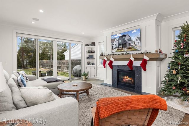 1284 S Bates Street, Birmingham, MI 48009